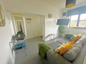 Hillside Retreat in Medway